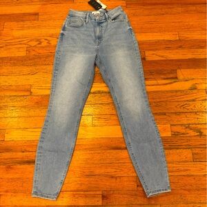 Forever 21 Blue “curvy skinny” Jeans: sculpts and slims💙 see pic for details 💙